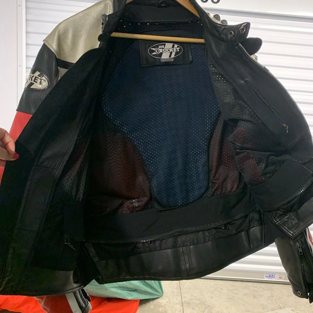 Motorcycle gear - Picture 4 of 5